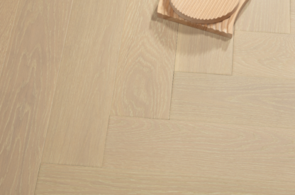 Vidar Design Flooring-Herringbone Flooring-American Oak 5” x 3/4” Engineered Hardwood Flooring-Color Wheat Berry
